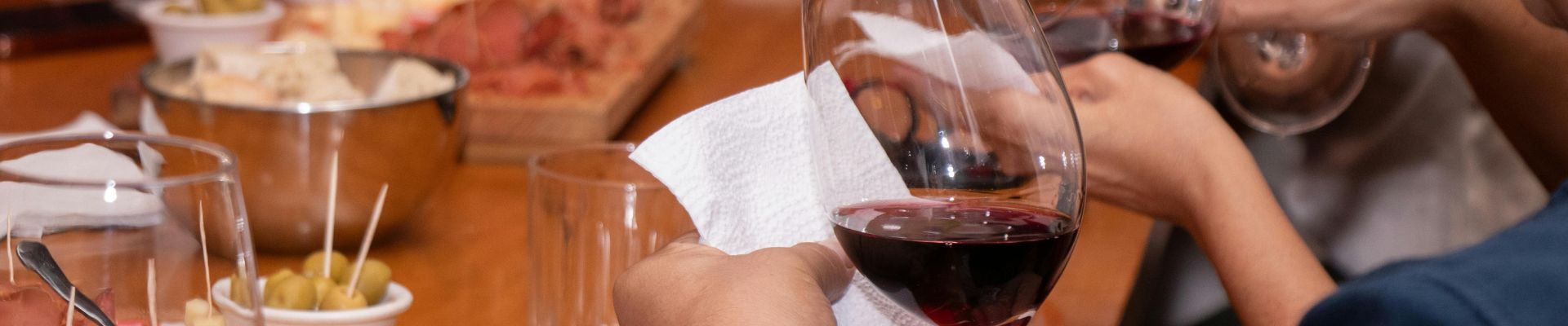 Wine Bar Maridaje 4 Riojas (No incluye visita)